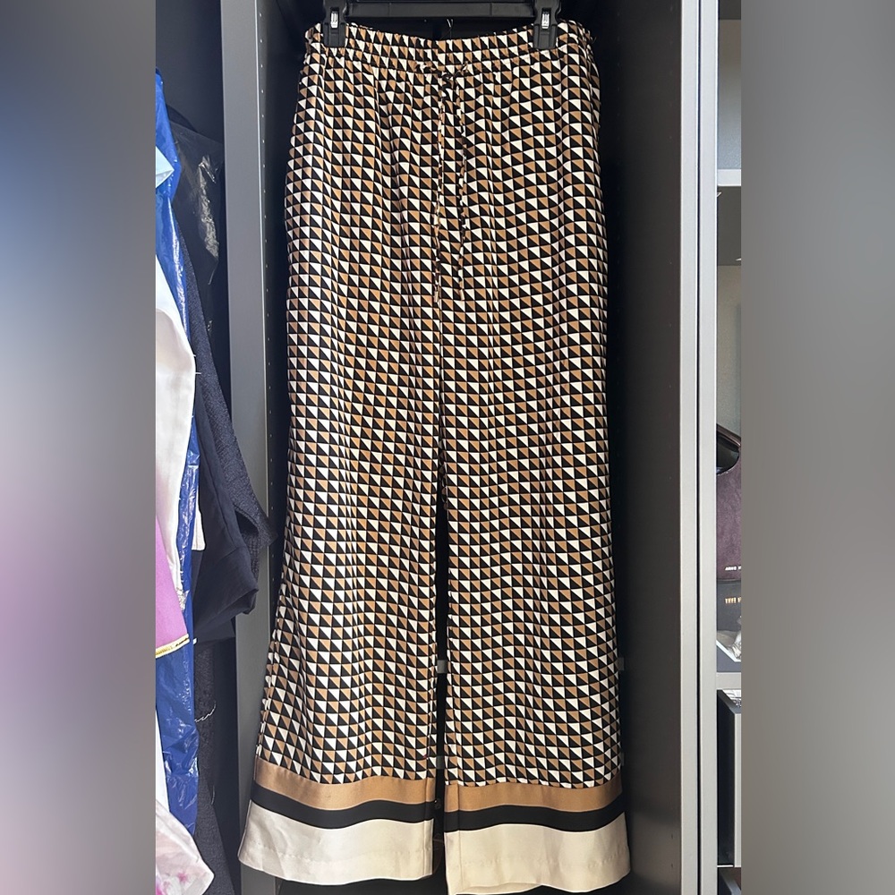 Geometric Patterned H&M set - Picture 8 of 9